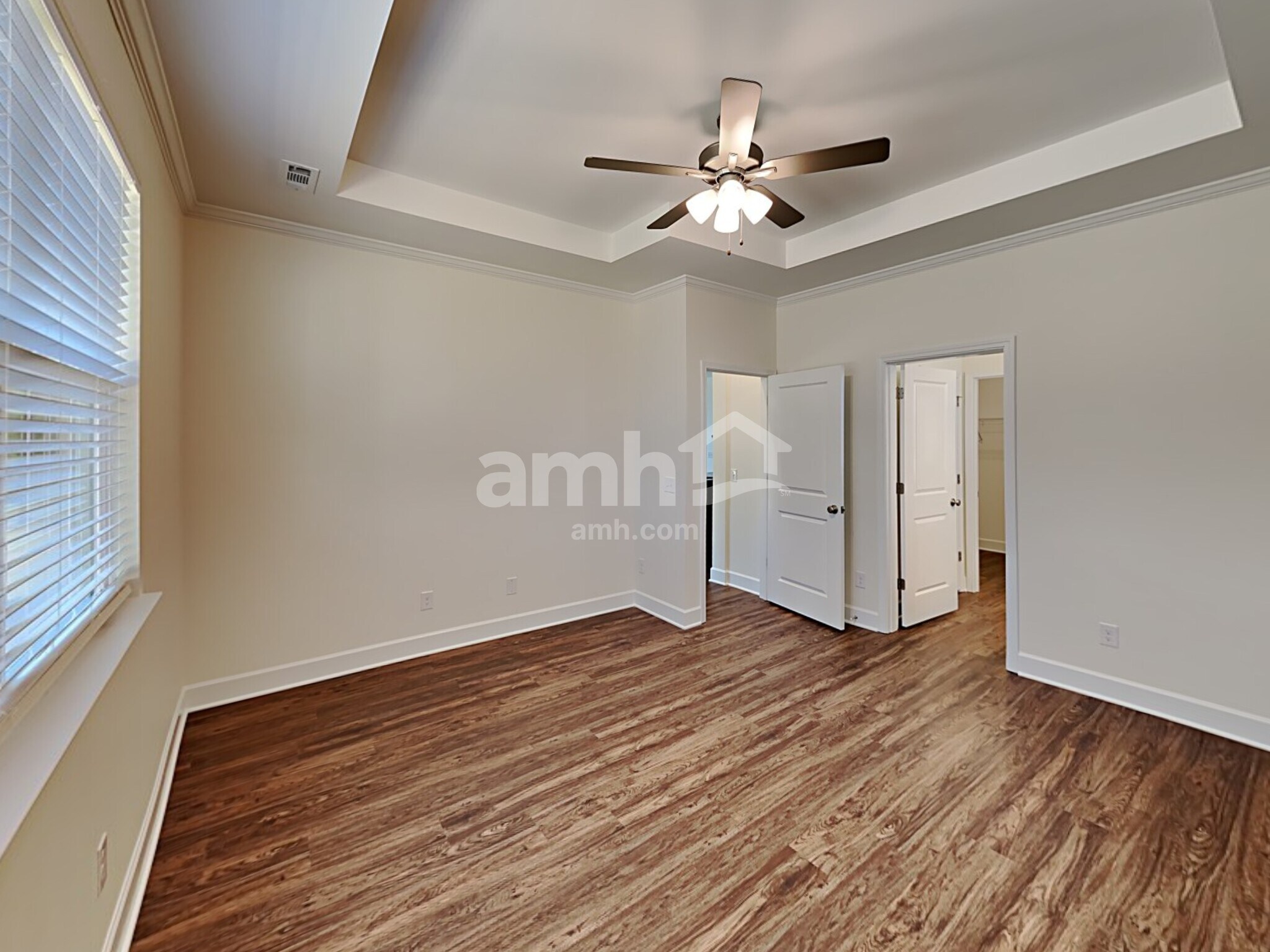 Building Photo - 3004 Esquire Dr