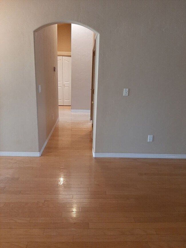 Building Photo - Beautiful 3 Bedroom Home located in Prescott