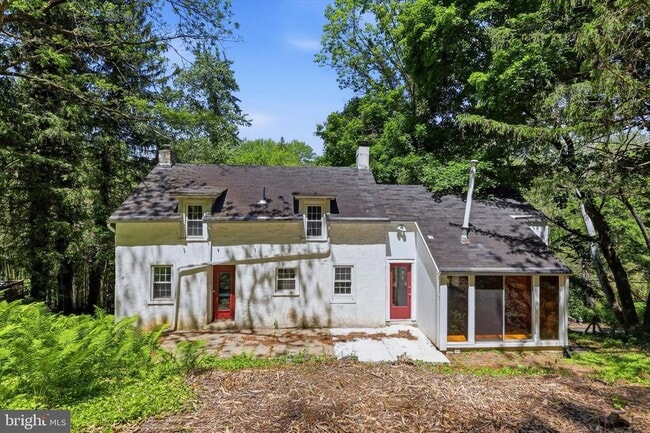 Building Photo - 803 Mill Creek Rd
