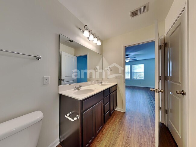 Building Photo - 200 Orion Way