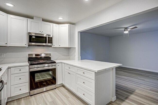 Building Photo - 141 Johnston Ln