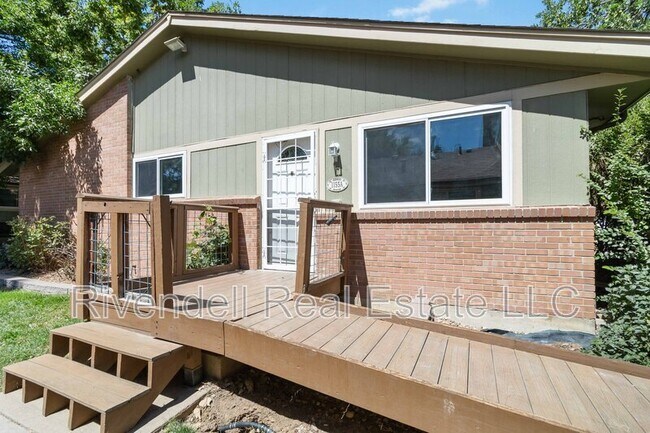 Primary Photo - 1155 S Fairplay Cir