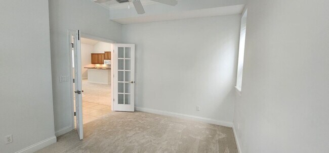 Building Photo - 140 Island Cottage Way