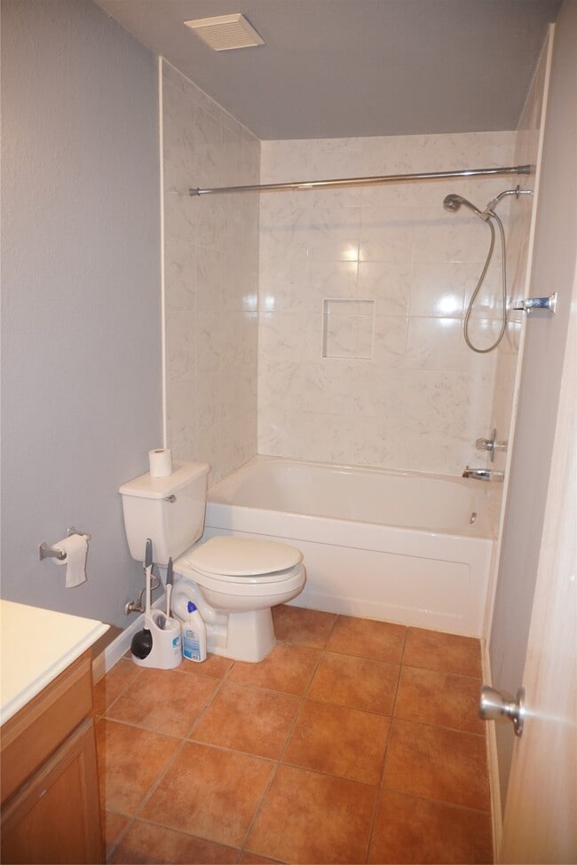 Building Photo - 2663 Skyview Grove Ct