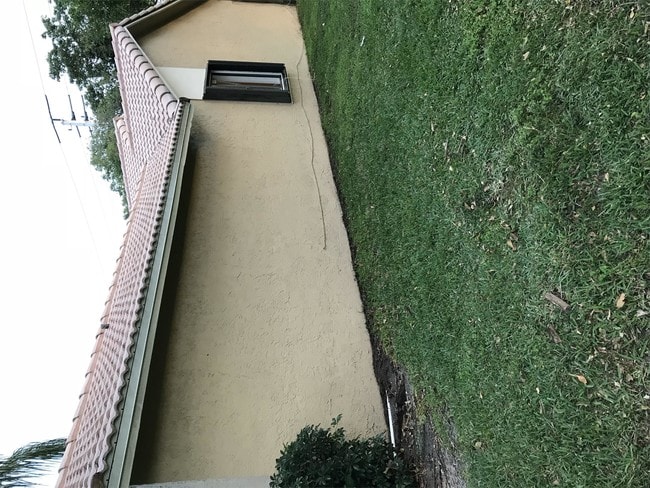 Building Photo - 9926 Watermill Cir