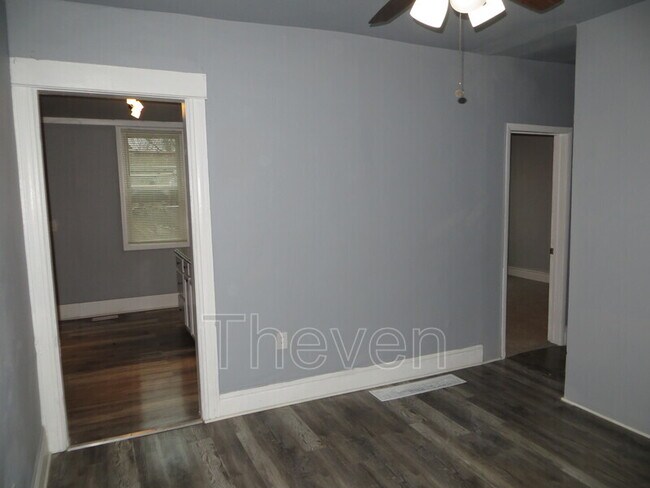 Building Photo - 191 Hampshire St