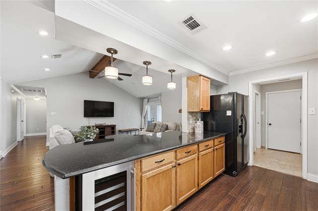 Building Photo - 7309 Vineyard Dr