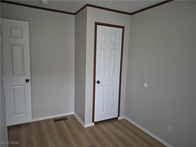 Building Photo - 125 Cedar Brook Dr