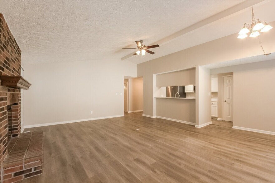 Building Photo - 4419 Deerview Ct