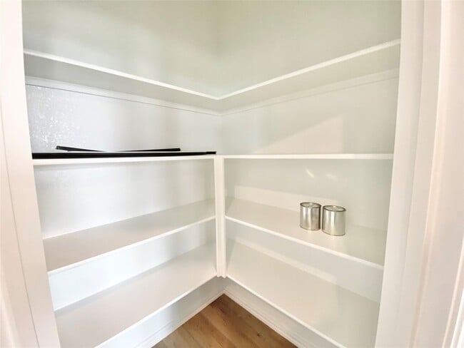 Building Photo - 8005 Green Heron Dr