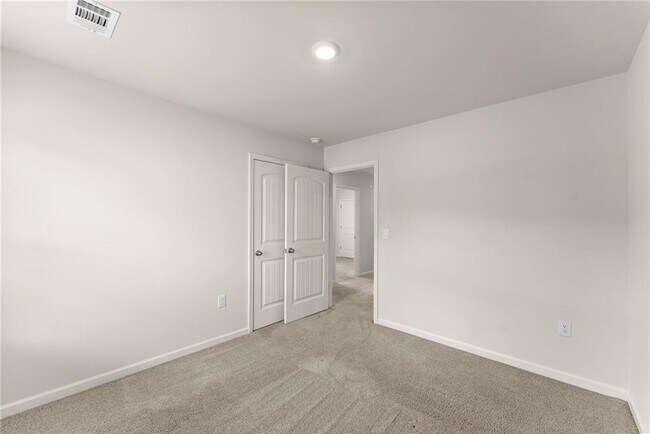 Building Photo - 300 Stoneybrook Dr