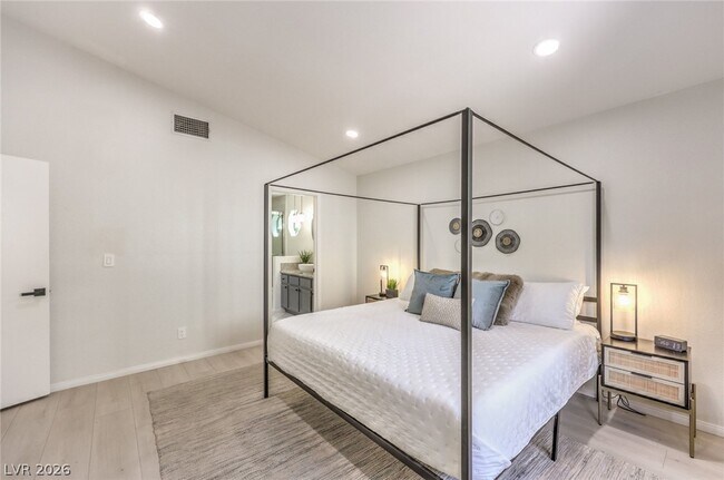 Building Photo - 9532 Sunken Reef Cir