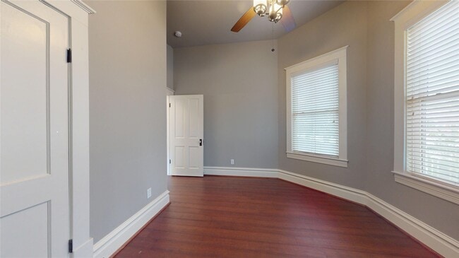 Building Photo - 1708 Shearn St