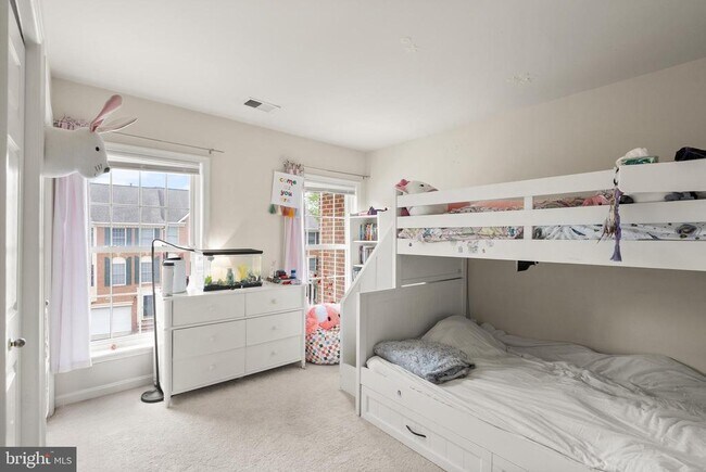 Building Photo - 12922 Starters Ln