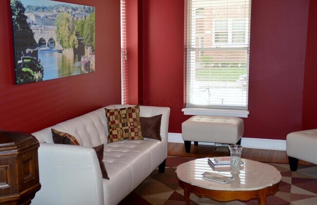 Building Photo - 32 Wilson Ave