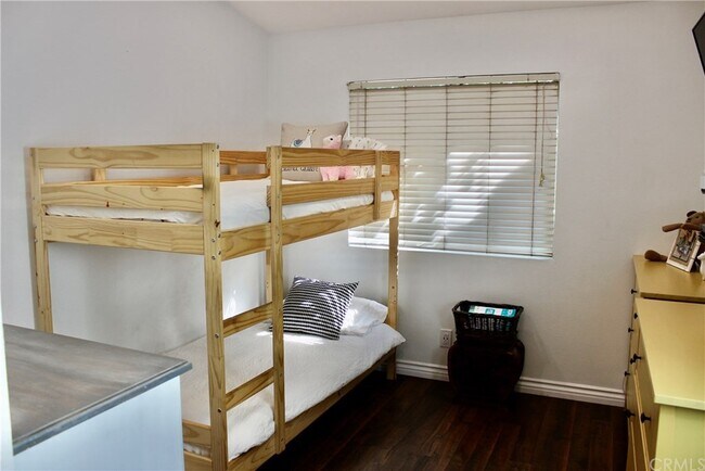 Building Photo - 18 Via Terrano