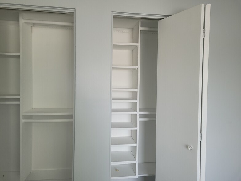 Primary Suite Closets - 18863 east milan