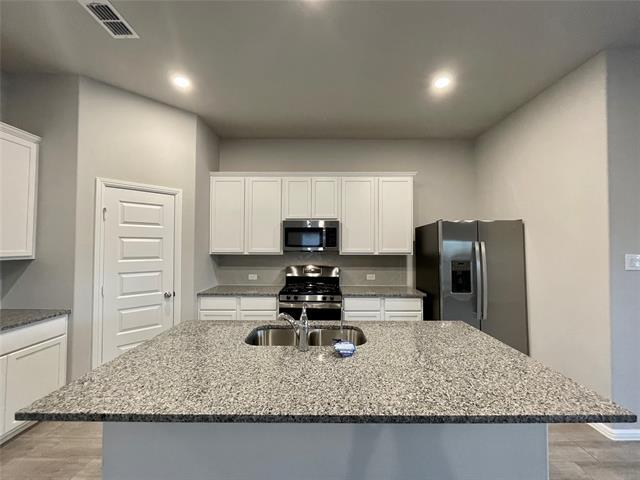 Building Photo - 3316 Coronation Ct