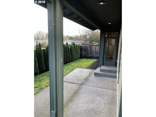 Building Photo - 3-Bedroom Home in SW Beaverton!