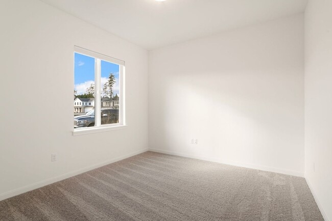 Building Photo - Newer Construction