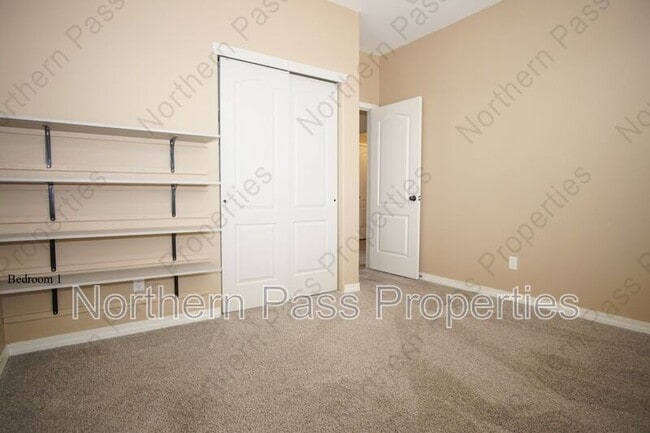 Building Photo - 14364 Tobe Davis Dr
