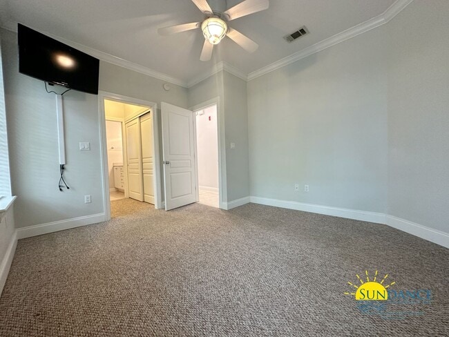 Building Photo - Beautiful Partially Furnished Condo in Downtown Fort Walton Beach!