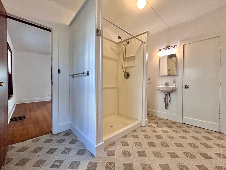 Bathroom Full View - 224 Lyon St NE