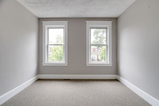 Building Photo - 2908 Oakley Ave