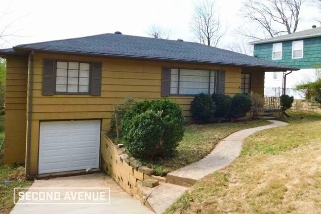 Building Photo - 9228 Brookhurst Dr