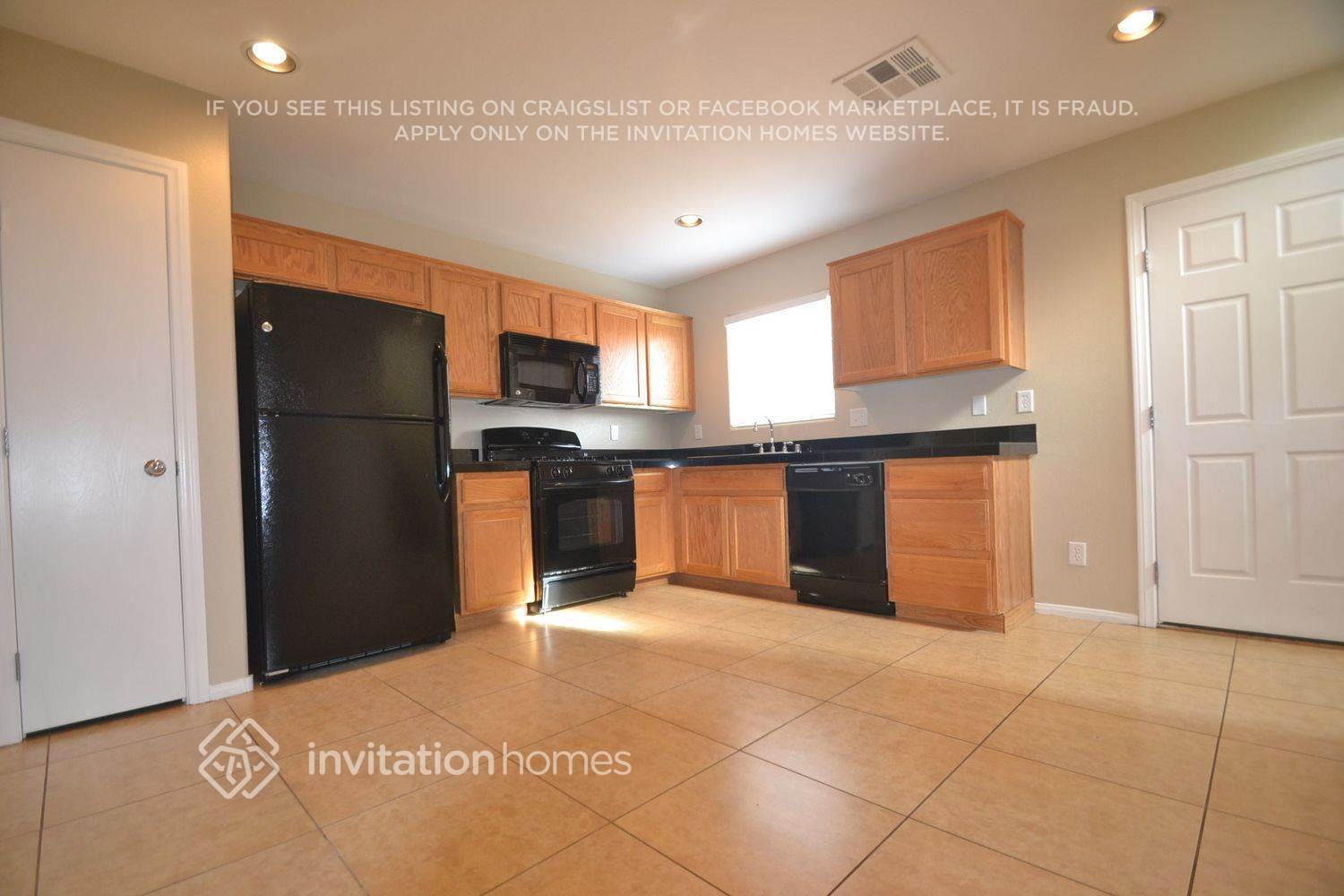 Building Photo - 6098 Aripeka St