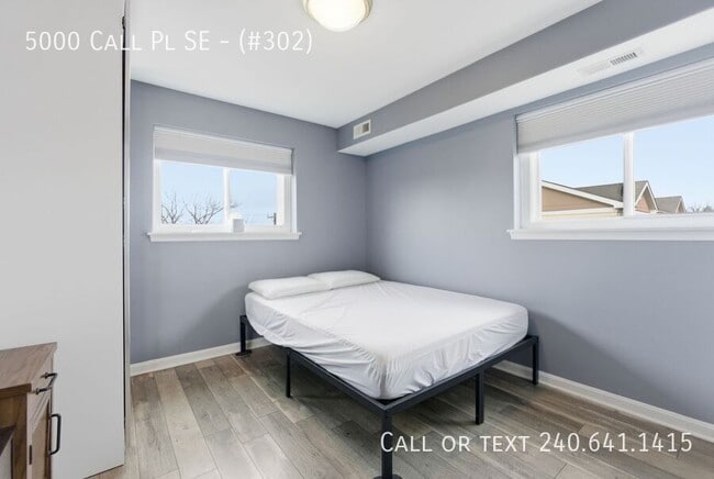 Building Photo - 5000 Call Pl SE