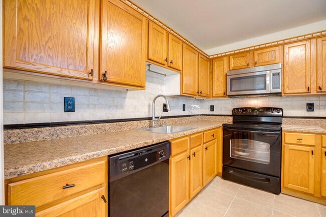 Building Photo - 11180 Rienzi Pl