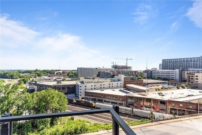Building Photo - 788 West Marietta St NW