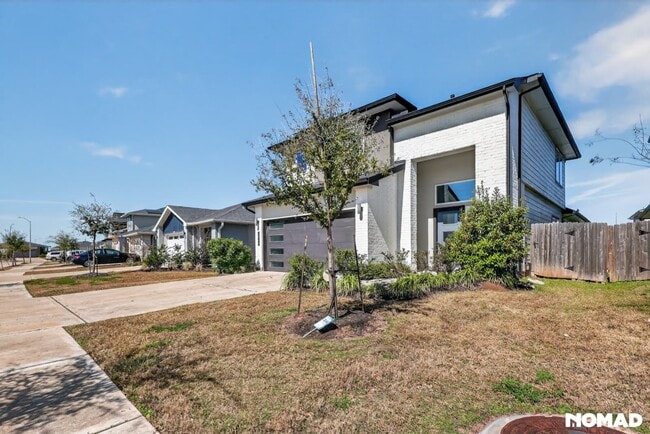 Building Photo - 3013 Maughan Hts Trl