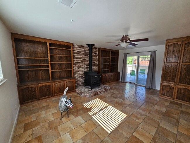 Building Photo - 119 Houlton Ct