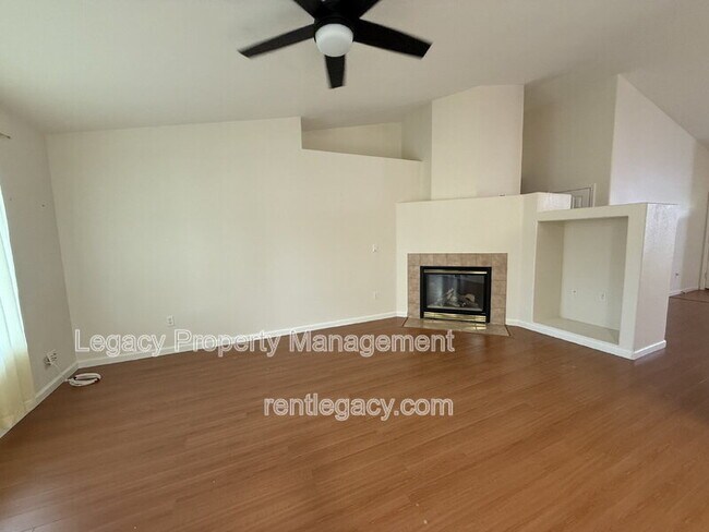 Building Photo - 8183 Hanuman Ct