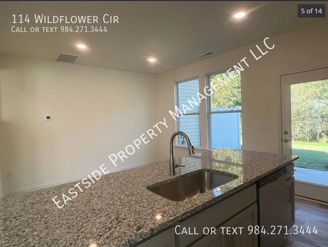 Building Photo - 114 Wildflower Cir