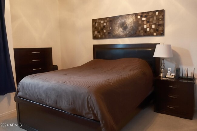 Building Photo - 18428 W Summer Haven Dr