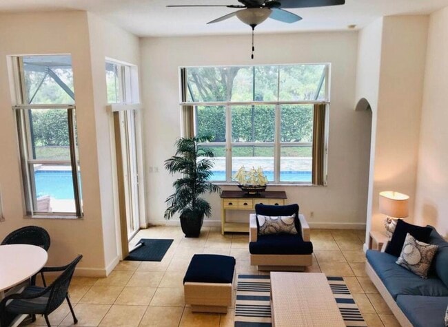 Building Photo - 10440 Cypress Lakes Preserve Dr