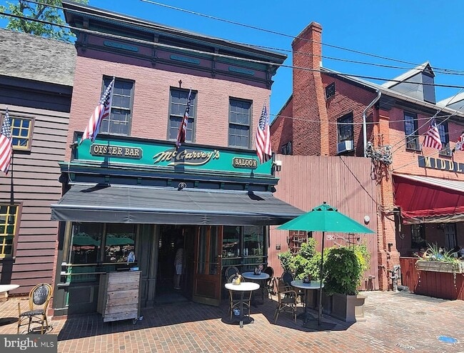Building Photo - 179 Green St