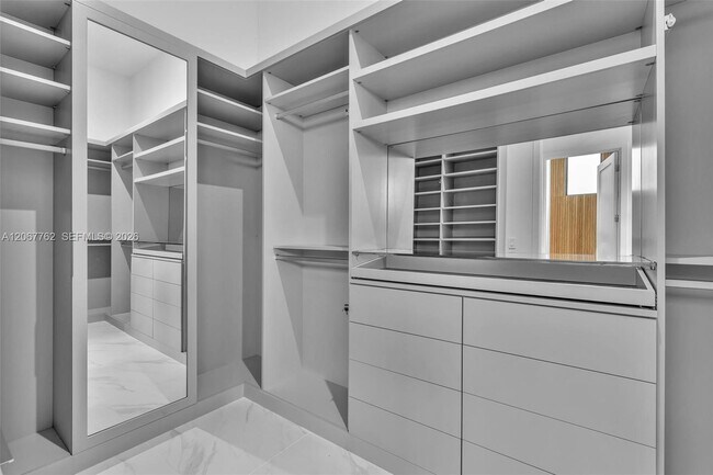 Building Photo - 5765 SW 104th Terrace