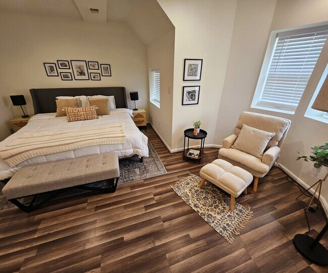 Building Photo - 2439 18th St NW