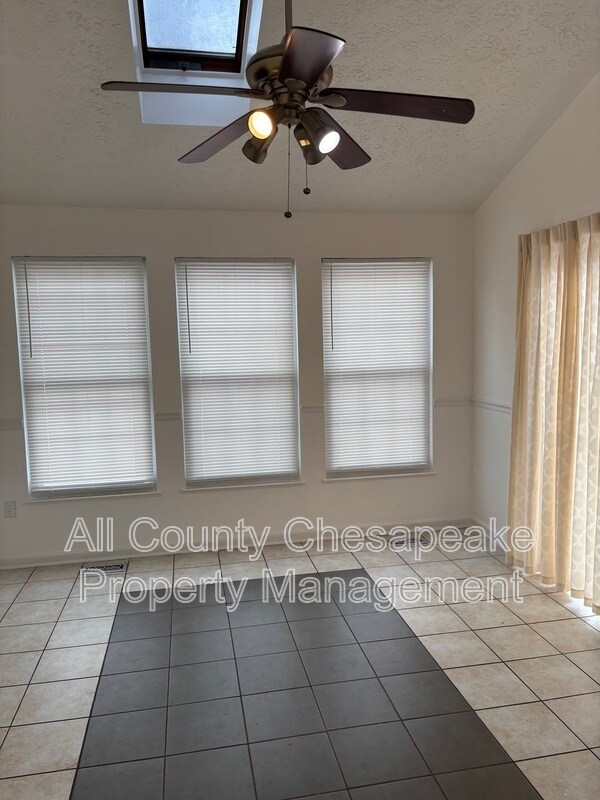 Building Photo - 213 High Meadow Terrace