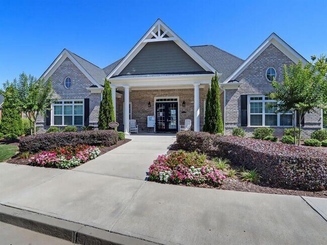 Building Photo - 3462 Lindenridge Cir