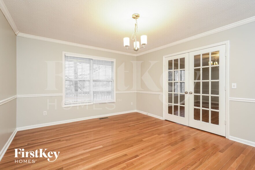 Building Photo - 139 Creek Meadow Dr