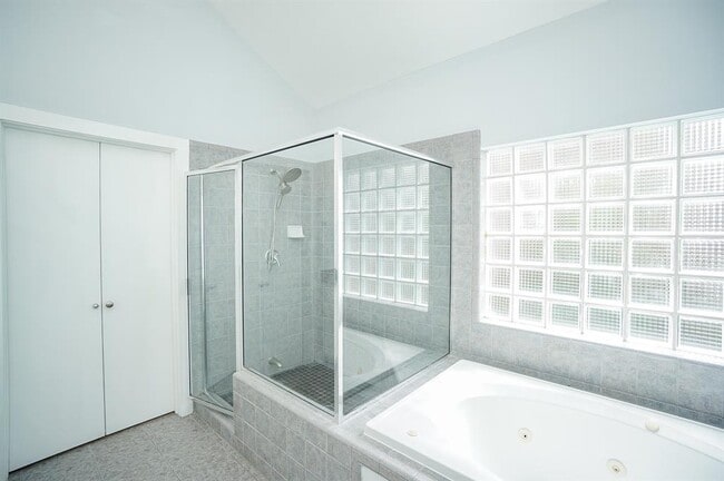 Building Photo - 9802 Sandra Ann Ct