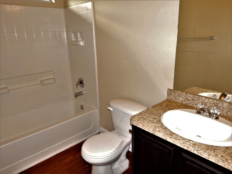 Building Photo - 21507 Donata Cir