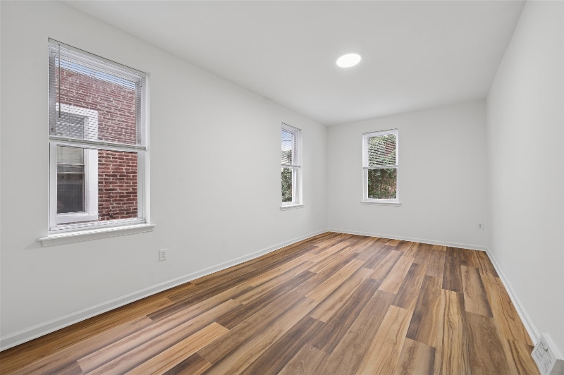Building Photo - 5629 W Girard Ave
