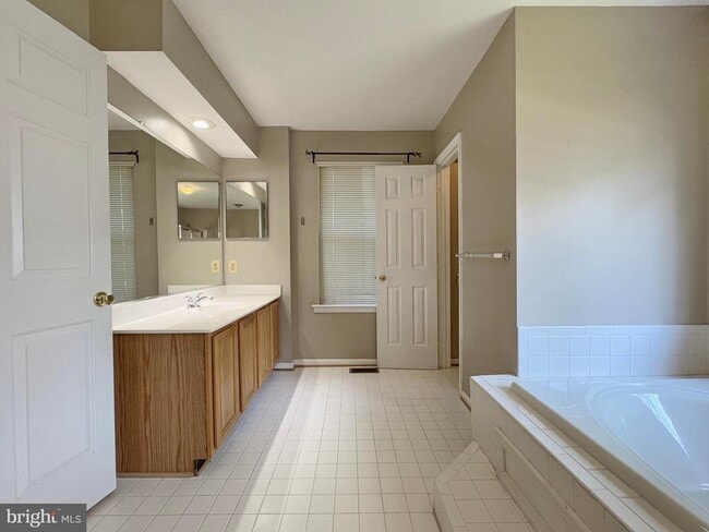 Building Photo - 10843 Alyssa Ln