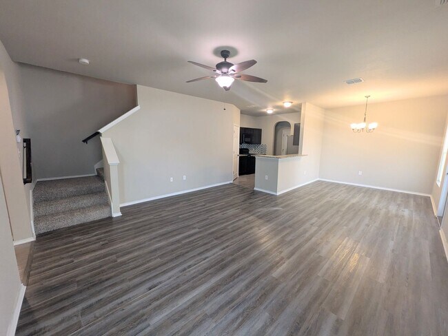 Building Photo - 5826 Grandwood Dr